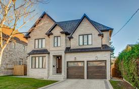 Дом в городе в Норт-Йорке, Торонто, Онтарио,  Канада за C$2 281 000