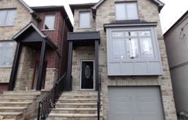 Дом в городе на Портленд-стрит, Торонто, Онтарио,  Канада за C$1 651 000