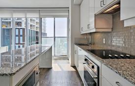 Квартира на Университи-авеню, Олд Торонто, Торонто,  Онтарио,   Канада за C$810 000