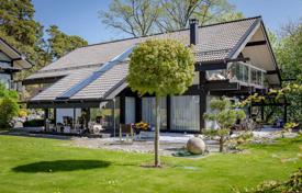 Продажа современного дома в Юрмале за 800 000 €