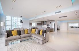 Комфортабельные апартаменты с видом на океан в резиденции на первой линии от пляжа, Майами, Флорида, США за $1 799 000