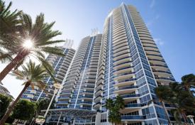Трехкомнатные солнечные апартаменты с видом на океан в Майами-Бич, Флорида, США за $800 000