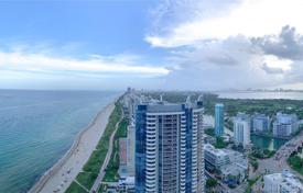 Светлая квартира с видом на океан в резиденции на первой линии от пляжа, Майами-Бич, Флорида, США за $850 000