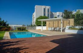 Двухэтажная вилла с видом на море и бассейном в Лимассоле, Кипр за 10 500 € в неделю