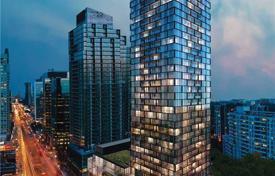 Квартира в Янг-стрит, Торонто, Онтарио,  Канада за C$938 000