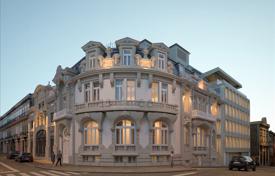 Отремонтированная историческая резиденция в самом центре Порту, Португалия за От 530 000 €