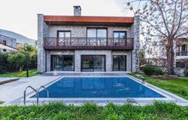 Двухэтажная вилла с бассейном в центре Ялыкавака, Турция за $1 050 000