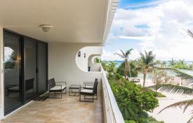 Стильная квартира с видом на океан в резиденции на первой линии от пляжа, Бал Харбор, Флорида, США за $969 000