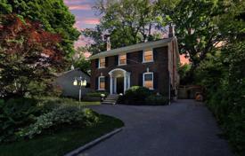 Дом в городе в Этобико, Торонто, Онтарио,  Канада за C$2 671 000
