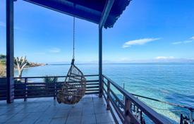 Двухэтажная вилла прямо на пляже, Пелопоннесе, Греция за 420 000 €