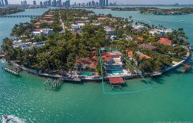 Роскошная вилла с бассейном, террасой и видом на залив, Майами-Бич, США за 6 496 000 €