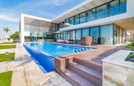 Элитная вилла с бассейном и прямым выходом на пляж, Дубай, ОАЭ за $22 115 000