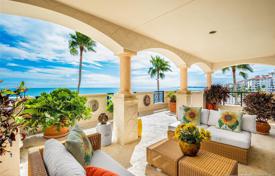 Трехспальные солнечные апартаменты рядом с пляжем в Фишер Айленд, Флорида, США за 4 640 000 €