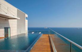 Резиденция с бассейнами и спа-центром на первой линии у моря, Лимассол, Кипр за От 11 600 000 €