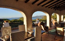 Просторная терраса с панорамным видом на море, Пунта-Ала, Италия за 2 600 € в неделю