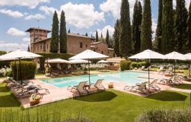 Престижная историческая вилла с бассейном, садом и гаражом, Сан-Джиминьяно, Италия за 10 000 000 €