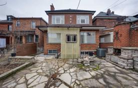 Дом в городе на Симингтон-авеню, Олд Торонто, Торонто,  Онтарио,   Канада за C$2 118 000