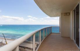 Стильные апартаменты с видом на океан в резиденции на первой линии от пляжа, Санни Айлс Бич, Флорида, США за $775 000