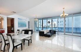 Современная квартира с видом на океан в новом кондоминиуме с бассейном, теннисным кортом и прямым доступом к пляжу, Майами-Бич, Флорида за 1 456 000 €