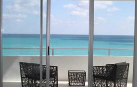 Просторная квартира с видом на океан в кондоминиуме с бассейном и собственным выходом на пляж, Майами-Бич, Флорида за 1 200 000 €