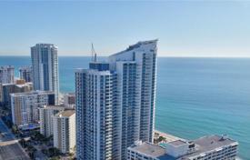 Трёхкомнатная квартира с видом на океан в резиденции на первой линии от пляжа, Холливуд, Флорида, США за $901 000