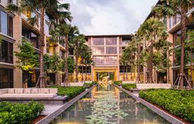 Трехкомнатная квартира с балконом на острове Пхукет, Таиланд за $456 000