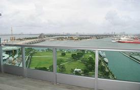 Современные апартаменты с видом на океан в резиденции на первой линии от пляжа, Майами, Флорида, США за $1 100 000