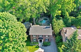 Дом в городе в Этобико, Торонто, Онтарио,  Канада за C$2 467 000
