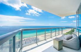 Светлые апартаменты с видом на океан в резиденции на первой линии от пляжа, Майами-Бич, Флорида, США за $4 800 000