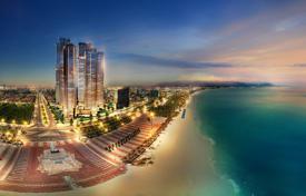 Современные апартаменты в новой резиденции с бассейнами, ресторанами и зоной отдыха на пляже, 100 м от моря, Дананг, Вьетнам за 829 000 €