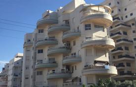 Светлые апартаменты с террасой и видом на город в уютной резиденции, Нетания, Израиль за $490 000