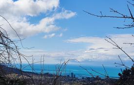 Большой земельный участок с панорамным видом на море, горы, Батуми и Кобулети за 598 000 €