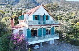Двухэтажная вилла с пышным садом в 150 м от пляжа, Эпидавр, Пелопоннес, Греция за 400 000 €