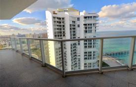 Четырехкомнатные апартаменты на первой линии от океана в Санни-Айлс-Бич, Флорида, США за 731 000 €
