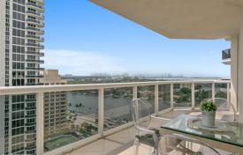 Трехкомнатная квартира в небоскребе на первой линии от пляжа в Майами-Бич, Флорида, США за $1 280 000