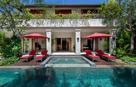 Красивая вилла с бассейном и большим садом рядом с пляжем, в одном из самых престижных районов, Семиньяк, Бали, Индонезия за $9 700 в неделю