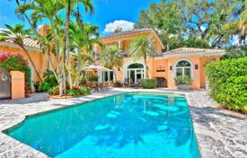Роскошная вилла с бассейном, садом, патио и террасой, Майами, США за 2 031 000 €