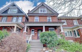 Дом в городе в Олд Торонто, Торонто, Онтарио,  Канада за C$2 069 000