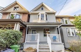 Дом в городе в Олд Торонто, Торонто, Онтарио,  Канада за C$1 411 000