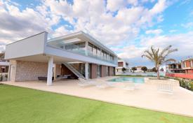 Закрытая резиденция с прямым выходом на пляж, Ларнака, Кипр за От $2 879 000