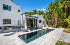 Уютная вилла с бассейном и патио, Майами, США за $1 485 000