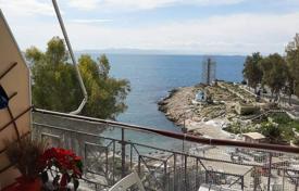 Двухкомнатная квартира на первой линии от пляжа в Пирее, Аттика, Греция за 250 000 €