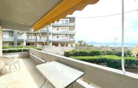 Двухэтажный таунхаус всего в нескольких шагах от пляжа, Лутраки, Пелопоннес, Греция за 170 000 €