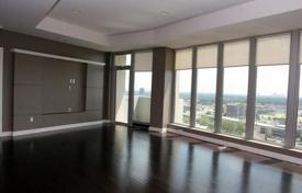 Апартаменты премиум класса с панорамными окнами и балконами с видом на центр города в современном жилом комплексе, Оклахома, США за 413 000 €