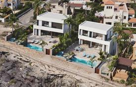 Новые виллы с бассейнами и садами на берегу моря в Кабо де Палос, Мурсия, Испания за 2 400 000 €