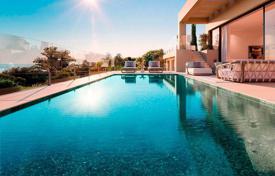 Вилла класса люкс в закрытом жилом комплексе с панорамным видом на море, Бенаавис, Испания за $2 467 000