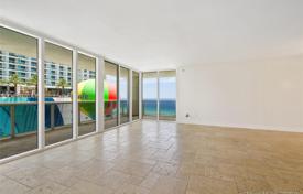 Светлые апартаменты с видом на океан в резиденции на первой линии от пляжа, Халландейл Бич, Флорида, США за 683 000 €