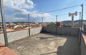 Десятикомнатная квартира под ремонт во Флоренции, Тоскана, Италия за 1 100 000 €