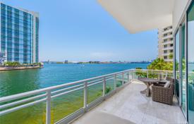 Элитные дуплекс-апартаменты с видом на бухту в резиденции на первой линии от пляжа, Майами, Флорида, США за $3 750 000