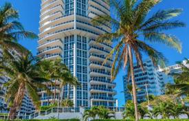 Пятикомнатные апартаменты с видом на океан, сад и бассейн в Бал Харборе, Флорида, США за 2 711 000 €